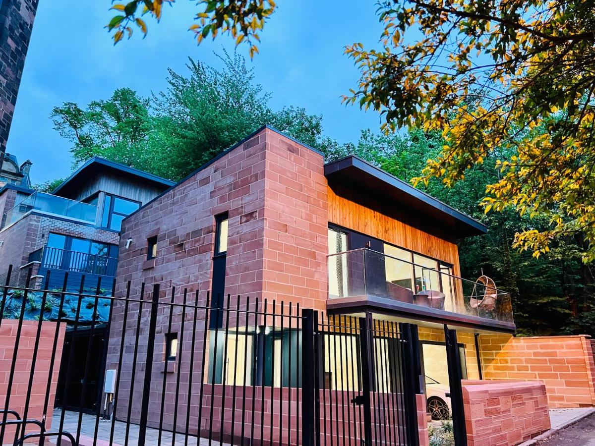 Designer House - University Of Glasgow / Central Glasgow 'Hillhead' West End G12 - Luxurious & Contemporary Detached House / Terrace / Garden / 'Electric Car Charging' Garage Parking Villa Bagian luar foto