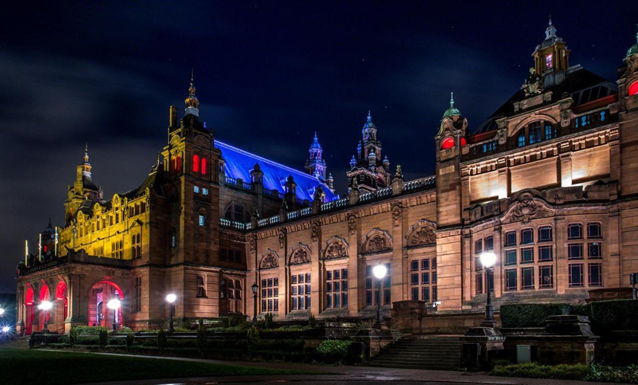 Designer House - University Of Glasgow / Central Glasgow 'Hillhead' West End G12 - Luxurious & Contemporary Detached House / Terrace / Garden / 'Electric Car Charging' Garage Parking Villa Bagian luar foto